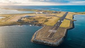 വിമാനത്തവളങ്ങള്‍ മിക്കവയും ജലാശയത്തിന് സമീപം നിര്‍മ്മിക്കുന്നത് എന്തുകൊണ്ടാണെന്ന് അറിയാമോ?