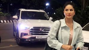 MG Gloster എസ്‌യുവിയിൽ മുംബൈ എയർപോർട്ടിൽ തിളങ്ങി സണ്ണി ലിയോൺ; വീഡിയോ