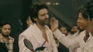 ഇവനും സൂപ്പർസ്റ്റാർ തന്നെ; താരങ്ങളിൽ താരമായി Honda CB 500X