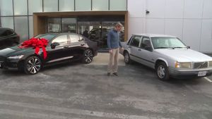 Vovlo 740 GLEയില്‍  16 ലക്ഷം കി.മീ  പൂര്‍ത്തിയാക്കി കസ്റ്റമര്‍ക്ക്  പുത്തന്‍ കാര് സമ്മാനിച്ച്  വോള്‍വോ 