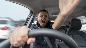 ഡ്രൈവിംഗ് ശൈലി നോക്കി ഏത് മാനസികാവസ്ഥയിലാണെന്ന് പറയാന്‍ പറ്റ്വോ സക്കീര്‍ ഭായിക്ക്‌