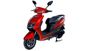 ഉത്സവ സീസൺ ആഘോഷമാക്കാം, ഈ ഇലക്‌ട്രിക് സ്‌കൂട്ടറുകൾക്ക് 5,000 രൂപ ഡിസ്‌കൗണ്ടുമായി കമ്പനി