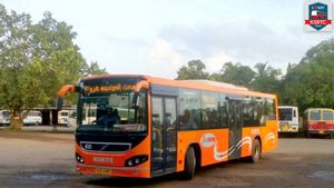 സ്വിഫ്റ്റ് ബസുകൾക്ക് കണ്ടകശനി വിട്ടുപോയിട്ടില്ല; അടുത്ത പണി കിട്ടിയത് വേഗപരിധിക്ക്