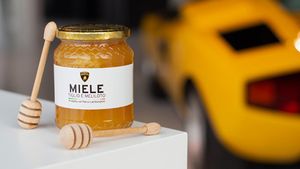 കാര്‍ അറിയുമായിരിക്കും,  'ലംബോര്‍ഗിനി തേന്‍' എന്ന് കേട്ടിട്ടുണ്ടോ ? കോടികള്‍ കൊടുത്താലും കിട്ടൂല! 