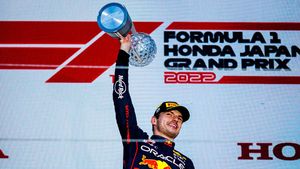 വീണ്ടും 'പൊന്നപ്പനായി' വെര്‍സ്റ്റപ്പന്‍; ഫോര്‍മുല വണില്‍ ഹാമില്‍ട്ടണ് പോലുമില്ലാത്ത റെക്കോഡും സ്വന്തം