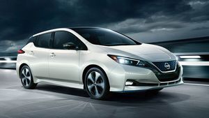 എന്നാ കട്ട കോമ്പറ്റീഷനാന്നേ; ഇവി വിപണി പിടിക്കാൻ അവർ വരുന്നു