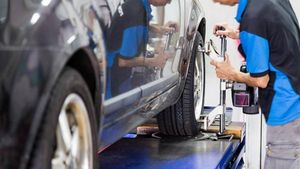 ഡ്രൈവിംഗ് സ്‌മൂത്താക്കാം, കാറിന്റെ വീൽ അലൈൻമെന്റ് തനിയെ ക്രമീകരിക്കാം