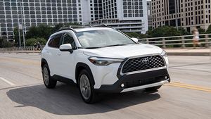 യുഎഇയിൽ കാർ വാങ്ങാൻ പ്ലാനുണ്ടോ? പ്രവാസികൾക്ക് സ്വന്തമാക്കാവുന്ന മികച്ച മോഡലുകളിതാ...