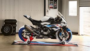 എതിരാളികൾ ഭയക്കണം ഇവനെ; പുത്തൻ 2023 BMW S 1000 RR ഇന്ത്യയിലേക്ക്, അവതരണം ഡിസംബർ 10-ന്
