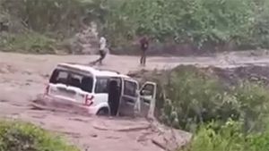 സാഹസം കാണിച്ചാൽ ഇതായിരിക്കും ഫലം; ഒരു മര്യാദ വേണ്ടേ