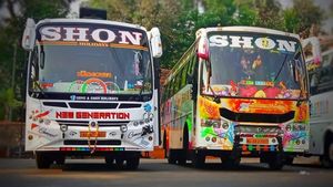 അതിർത്തി കടക്കുവോളം നാരായണ..അത് കഴിഞ്ഞാൽ നിയമത്തിന് പുല്ല് വില