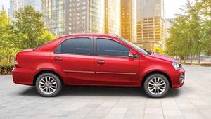 ചെറിയ പണിയുണ്ട് മക്കളേ... എത്തിയോസും യാരിസും ഒന്ന് തിരികെയെത്തിക്കാൻ ആവശ്യപ്പെട്ട് Toyota