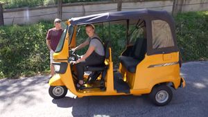 ഓട്ടോയ്ക്ക് ഇവിടെ മാത്രമല്ല അങ്ങ് അമേരിക്കയിലും ഉണ്ട് പിടി