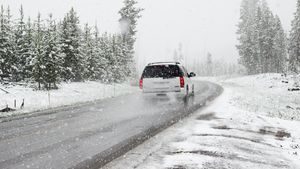 ശൈത്യകാലത്ത് ഇവികള്‍ക്ക് റേഞ്ച് കുറയുന്നത് എന്തുകൊണ്ട് ? ഇതാണ് സംഭവം