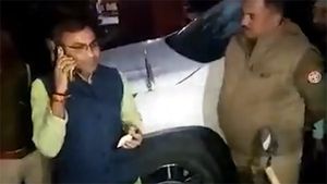 കൂടുതൽ വെളച്ചിലെടുത്താൽ കുപ്പായം അഴിപ്പിച്ച് വീട്ടിലിരുത്തും; നിയമപാലകന് MLA -യുടെ ശകാരം