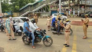 ഇ-ചലാന്‍ അടക്കാന്‍ മടിക്കല്ലേ... വണ്ടി പൊലീസ് കൊണ്ടുപോകും