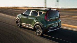 ഇവി ശ്രേണി മെച്ചപ്പെടുത്താൻ കിയ; പുതുതായി 2 മെയ്ഡ് ഇൻ ഇന്ത്യ ഇലക്ട്രിക് മോഡലുകൾ ഉടൻ