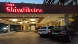 ഇങ്ങനെയുമുണ്ടോ പറ്റിക്കല്‍; 22 ലക്ഷം രൂപ ഹോട്ടല്‍ ബില്‍ അടക്കാതെ മുങ്ങിയവരുടെ ആഢംബര കാറുകള്‍ ലേലത്തിന്