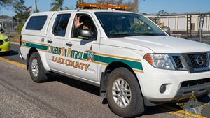 പിഞ്ചുകുഞ്ഞുമായി മോഷ്ടിക്കപ്പെട്ട കാര്‍ ട്രാക്ക് ചെയ്യാന്‍ പണമടക്കണമെന്ന്; ഫോക്‌സ്‌വാഗണിന് പൊങ്കാല