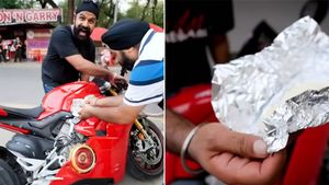 40 ലക്ഷം രൂപയുടെ സൂപ്പര്‍ ബൈക്കില്‍ ഓംലെറ്റുണ്ടാക്കി യൂട്യൂബര്‍! ഇതുകൊണ്ട് ഇങ്ങനെയും ഉപകാരമുണ്ടായിരുന്നോ?