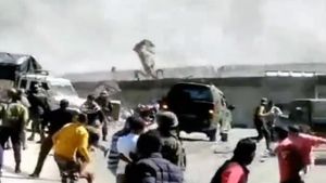 ജമ്മു-ശ്രീനഗർ ഹൈവേ അടച്ചു; കനത്ത മണ്ണിടിച്ചിലും പാറവീഴ്ച്ചയും