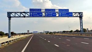 അഞ്ച് സംസ്ഥാനങ്ങൾ, 12 മണിക്കൂർ; ഡൽഹി-മുംബൈ എക്സ്പ്രസ് ഹൈവേ പൂർത്തിയായി