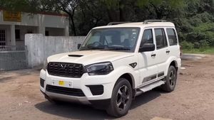 സ്കോർപിയോ ക്ലാസിക്കിന് പുത്തൻ വേരിയന്റ്;  മോഡലുകൾക്കിടയിലെ ഗ്യാപ്പ് നികത്തി മഹീന്ദ്ര