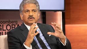 എംജി സ്വന്തമാക്കാൻ ആനന്ദ് മഹീന്ദ്രയും മുന്നോട്ട്, വരാനിരിക്കുന്നത് റീബാഡ്‌ജിംഗ് വിപ്ലവമോ? 