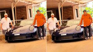 പുത്തൻ പോർഷെ 911 GT3 -യുമായി സണ്ണി ഡിയോൾ; വൈറൽ ചിത്രങ്ങൾ