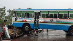 ടാറ്റയ്ക്ക് പിന്നാലെ ബിൽഡ് ക്വാളിറ്റി തെളിയിച്ച് ഫോക്‌സ്‌വാഗൺ പോളോയും; വീഡിയോ വൈറൽ