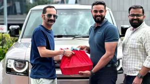 ടാക്‌സ് അടച്ച കാശുണ്ടേൽ ഫോർച്യൂണർ കൂടി വാങ്ങാരുന്നു, ഫഹദിന്റെ ലക്ഷ്വറി കാറിന്റെ ഓൺ റോഡ് വില കേട്ടാൽ ഞെട്ടും