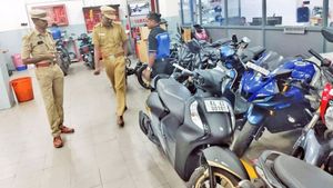 ഉടമയ്ക്ക് മാത്രമല്ല വർക്‌ഷോപ്പിനും കിട്ടും പണി; എംവിഡിയുടെ കിടിലൻ പണി