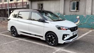 സീറ്റ് കവറും അലോയ് വീലും വരെ പണിതരും, ഈ കാര്യങ്ങൾ ചെയ്‌താൽ ഇൻഷുറൻസ് തുകയും കൂടും