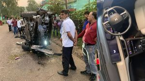 5 സ്റ്റാര്‍ സേഫ്റ്റി വെറും പരസ്യമോ? അപകടസമയത്ത് 'കാലുവാരി' ജനപ്രിയ എസ്‌യുവി