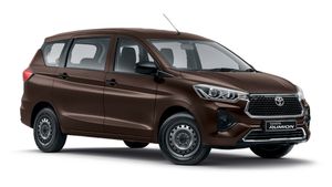 വൻമതിലായി ഇന്നോവ, കൂട്ടിന് റൂമിയോണിന്റെ സെഞ്ചുറി കരുത്തും; ഓഗസ്റ്റിലെ ടൊയോട്ടയുടെ മിടുക്കർ ഇവർ