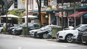 കാര്‍ വാങ്ങണമെങ്കില്‍ ആദ്യം 60 ലക്ഷം കെട്ടണം; പണക്കാരന്‍ മാത്രം വണ്ടി വാങ്ങിയാല്‍ മതിയെന്ന് സര്‍ക്കാര്‍!