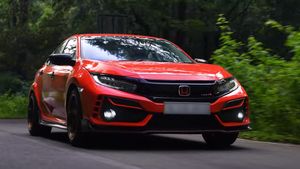 നോക്കണ്ട എംവിഡി മാമാ; സംഭവം ലീഗലാണ്, ഹോണ്ട സിവിക്കിൻ്റെ കിടിലൻ മോഡിഫിക്കേഷൻ വീഡിയോ