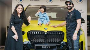 'ചുമ്മാ സീൻ മോനെ' 1.36 കോടിയുടെ ആഡംബര എസ്‌യുവി സ്വന്തമാക്കി നീരജ് മാധവ്