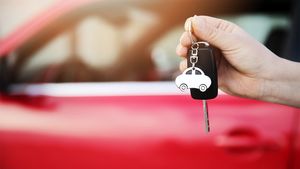 കുറഞ്ഞത് 50,000 ശമ്പളമില്ലെങ്കില്‍ പുതിയ കാറിനെ കുറിച്ച് ചിന്തിക്കണ്ട! എന്തുകൊണ്ടെന്ന് പറഞ്ഞുതരാം...