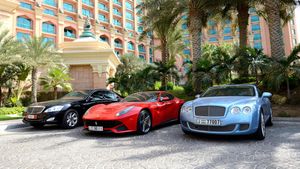 ഇനി ഇഷ്ടപ്പെട്ട നമ്പർ പ്ലേറ്റും സ്വന്തമാക്കാം; ഡിജിറ്റൽ സംവിധാനവുമായി യുഎഇ