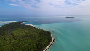 ലക്ഷദ്വീപിലേക്ക് വിമാനടിക്കറ്റുകൾ കിട്ടാനില്ല; മാലിദ്വീപിലേക്ക് പോകാൻ ആളില്ലേ, സത്യാവസ്ഥ അറിയാം