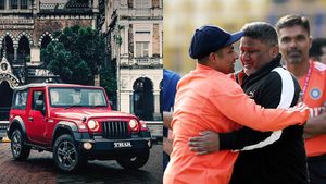 ക്രിക്കറ്റര്‍ സര്‍ഫ്രാസ് ഖാന്റെ പിതാവിന് സര്‍പ്രൈസ് സമ്മാനം! നല്‍കിയത് ആരെന്ന് ഊഹിക്കാമോ?