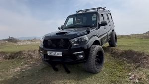 10 ലക്ഷം രൂപയുടെ മോഡിഫിക്കേഷൻ...! സ്കോർപിയോ ക്ലാസിക്കിൻ്റെ ലുക്ക് കണ്ടോ, വീഡിയോ കാണാം