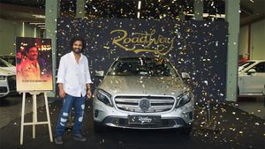 കല്യാണത്തിനു മുമ്പ് ലെവൽ മാറി ദീപക്ക്; അപർണയ്ക്കൊപ്പമുള്ള യാത്രകൾ ഇനി ബെൻസിന്റെ തിളക്കത്തിൽ