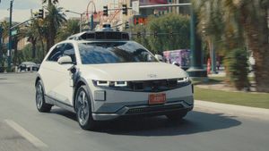 ഇത് കലികാലം തന്നെ! യുഎസിൽ ഡ്രൈവിംഗ് ലസൻസ് നേടി റോബോ ടാക്സി, ഇനി ടെർമിനേറ്ററിന്റെ വരവ് എന്നാണാവോ?