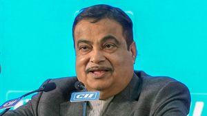 പെട്രോൾ കാർ മുക്ത ഇന്ത്യ; അതാണ് ഗഡ്ഗരി കണ്ട സ്വപ്നം! പ്രതിവർഷം 16 ലക്ഷം കോടി ലാഭിക്കാം