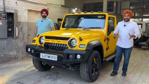 മഞ്ഞക്കിളിയായി മഹീന്ദ്ര ഥാർ, ഇങ്ങനെയും മോഡിഫൈ ചെയ്യാമെന്ന് വീഡിയോ കാണുമ്പോ മനസിലാകും