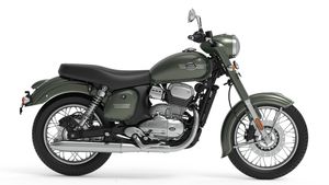 ബുള്ളറ്റ് വാങ്ങാൻ വരട്ടെ... കൊതിപ്പിക്കുന്ന വിലയ്ക്ക് ജാവയുടെ പുത്തൻ വേരിയന്റുകൾ ഇങ്ങെത്തി