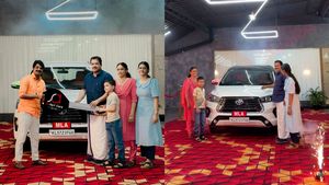 ഡസ്റ്റര്‍ കൊടുത്ത് ഇന്നോവ വാങ്ങി യുവ എംഎല്‍എ! മണ്ഡലത്തിലെ റോഡിലൂടെ പോകാൻ ഥാറായിരുന്നു നല്ലതെന്ന് കമന്റുകൾ  