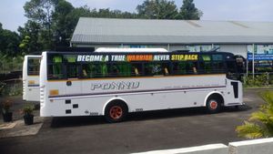 ടൂറിസ്റ്റ് ബസുകൾക്ക് പഴയ പ്രൗഡി തിരിച്ചു കിട്ടുമോ? കളർ കോഡിനെ സംബന്ധിച്ച നിർണ്ണായക തീരുമാനം ഇന്ന്